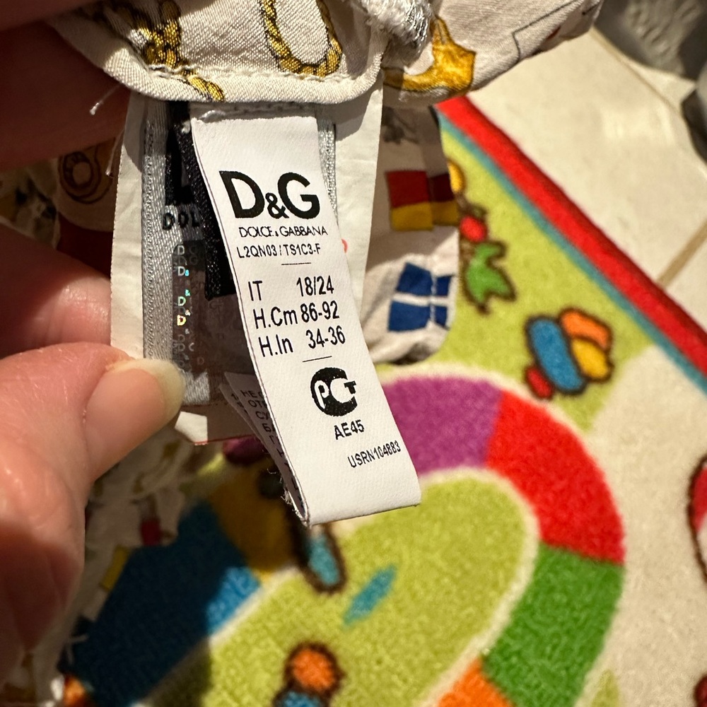 Dolce and Gabbana baby girls 👧 silk shirt. - Picture 6 of 6